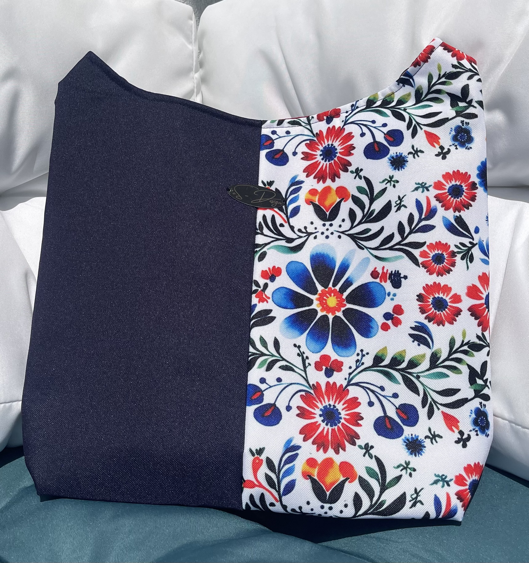 Crossbody kabelka do práce i pro volný čas